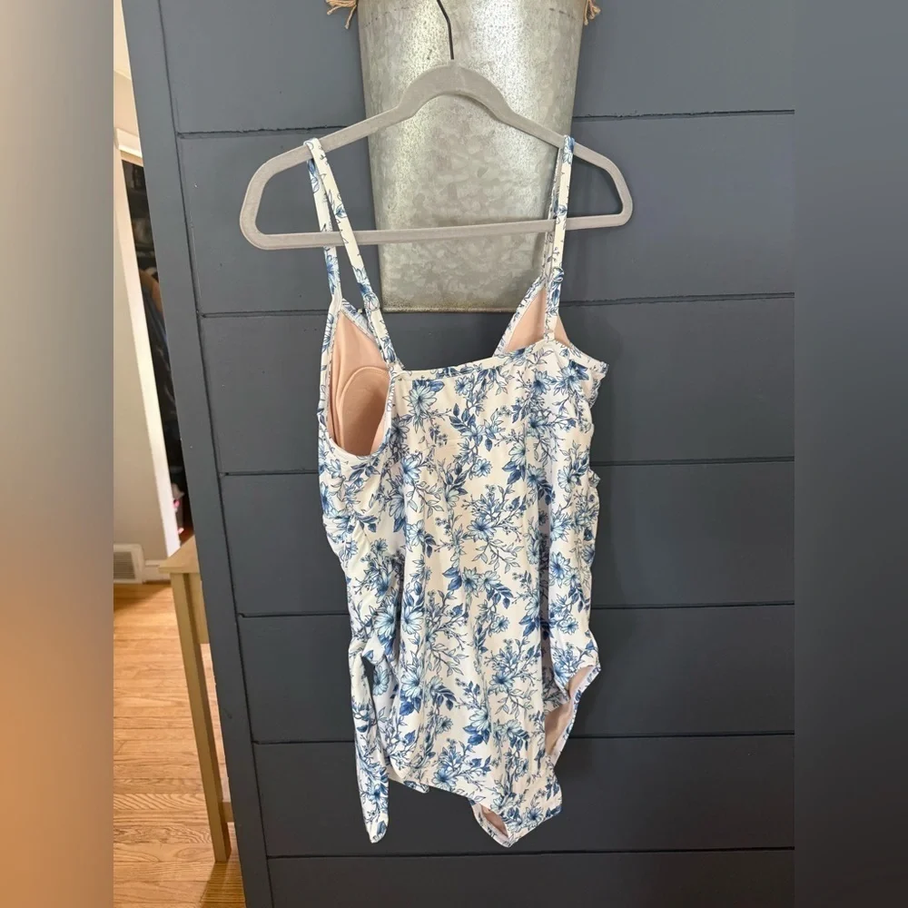 Maternity Floral Blue and White Wrap one piece  Swimsuit xl - Picture 2 of 5